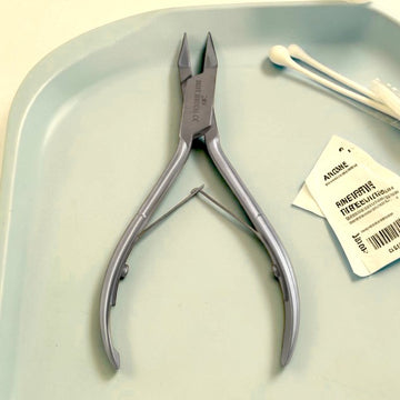 Professionele nagelknipper met dubbel scharnier – gebogen bek – 12,5 cm